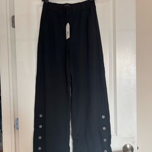 Universal Standard NWT Novelty Button Flare Pant in Black